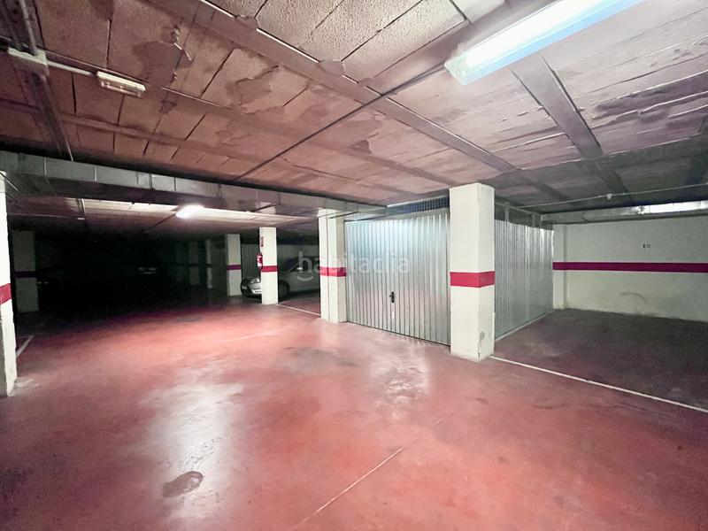 Foto a6681827-bb93-44b0-94d3-c127ebd38c96. Aparcament cotxe a calle san pascual 178 a Antonio Machado Torrevieja