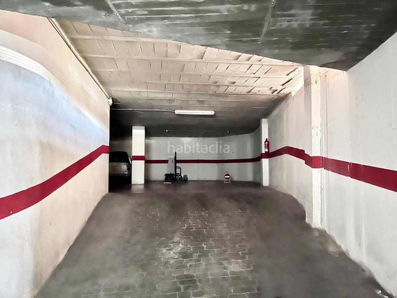 Foto f827b766-57fb-4aa4-9c6d-fb379912f761. Aparcament cotxe a calle san pascual 178 a Antonio Machado Torrevieja