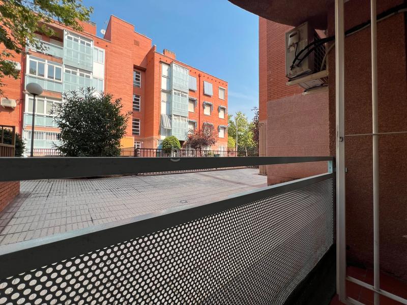 Foto 865bc635-2d79-4fe4-8ee4-bd11f8ac50b8. Appartamento con riscaldamento parcheggio in Las Águilas Madrid