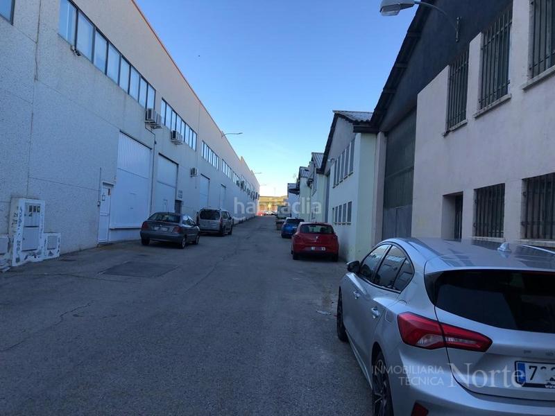 Foto 11c472a5-1cd2-436b-9a28-a10b12d0573c. Fabrikhalle in Ajalvir