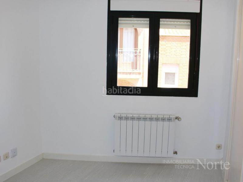Foto 05f5abb0-11c9-46ef-831c-a67dfc729df4. Appartement mit parking in Ajalvir