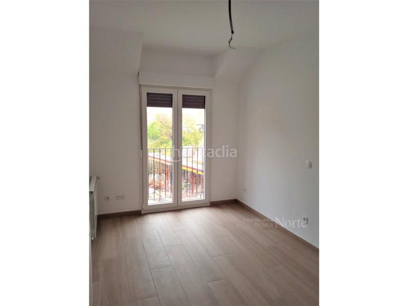 Foto 0da5a21b-8977-4cee-9db1-9105e2a94492. Location appartement avec parking dans Ajalvir