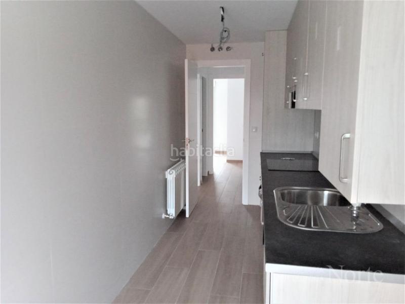 Foto 3cdd4974-9567-4665-aafd-29af612a0418. Location appartement avec parking dans Ajalvir
