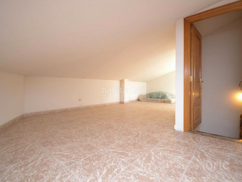 Foto 337b55e3-ec4f-4a66-8613-d8ed6025bd6b. Casa amb aparcament a Algete centro Algete