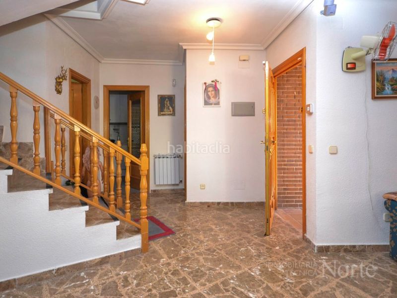 Foto 608bba08-18bc-4894-a0b9-800ebc3aeff2. Casa amb aparcament a Algete centro Algete