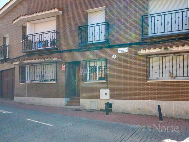 Foto 656b3e2d-26e7-4f0e-b5ac-78d4d4239e6e. Casa amb aparcament a Algete centro Algete