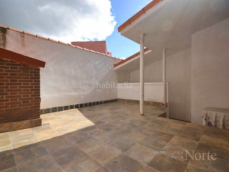 Foto 892f00df-2f93-4acb-9e3e-1644d808b246. Casa amb aparcament a Algete centro Algete