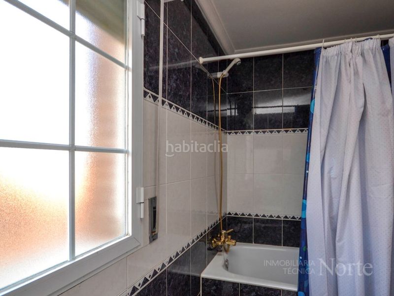 Foto 8b9b437d-d65a-4654-b418-8e0950846dbb. Casa amb aparcament a Algete centro Algete