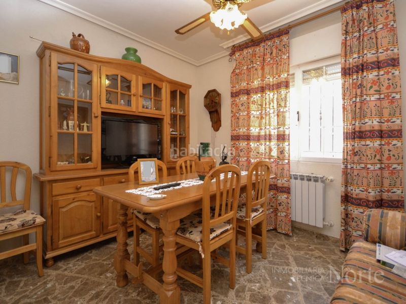 Foto a44156a7-4af7-4898-b724-087cd5d2d5ac. Casa amb aparcament a Algete centro Algete