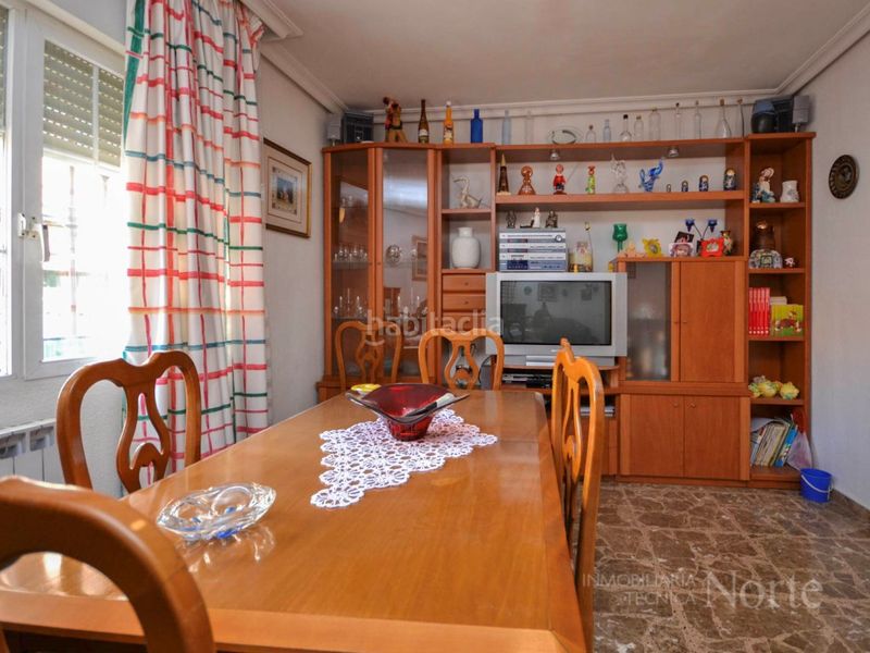 Foto b066bb92-f359-4aa5-a891-cdff5e4f4ca9. Casa amb aparcament a Algete centro Algete