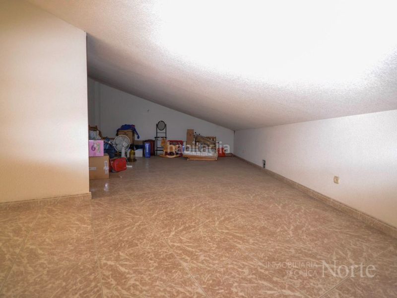 Foto b7b51b37-9dfd-4cb0-bc66-79696da5f3e3. Casa amb aparcament a Algete centro Algete