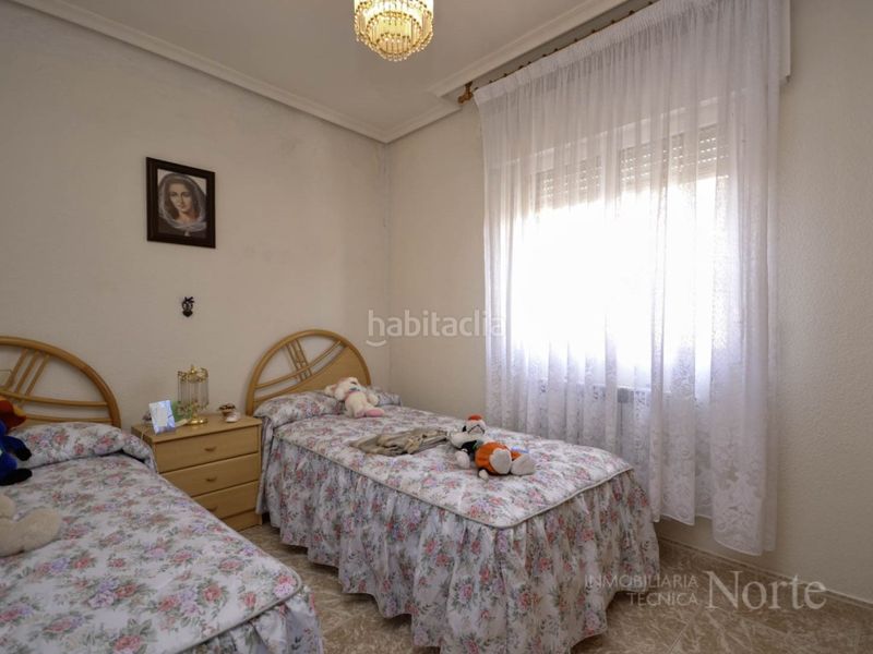 Foto cdb3b525-8af7-4bb6-a046-5e228e7a6c31. Casa amb aparcament a Algete centro Algete