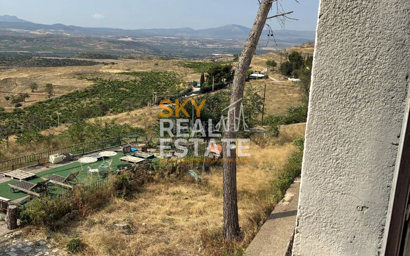 Foto fac15e33-63a0-44cf-b11b-ee6ae1bd82e5. Edifici a Borja