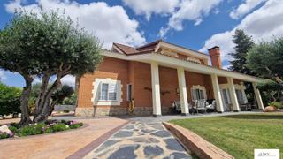 Xalet  Avenida del pinar. Espectacular chalet en campo real: amplio, elegante y con impres