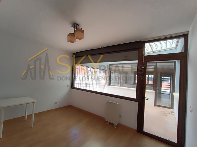 Foto 02b3c60b-c719-4bd9-b891-1050628921b7. Piso vivienda unifamiliar _con piscina en Torres de la Alameda