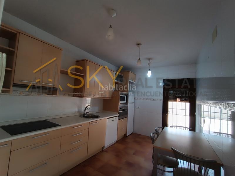 Foto 1c2dbd02-3f93-4e13-b16b-0b81e61613dd. Piso vivienda unifamiliar _con piscina en Torres de la Alameda