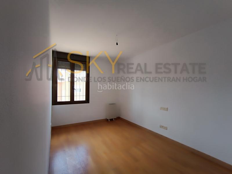 Foto 62215e47-4a54-4d14-9f1e-023bd6f3e954. Piso vivienda unifamiliar _con piscina en Torres de la Alameda