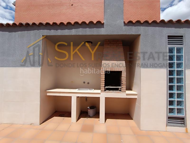 Foto f7ac991d-b9f5-4850-b0e5-67f0f006a119. Piso vivienda unifamiliar _con piscina en Torres de la Alameda