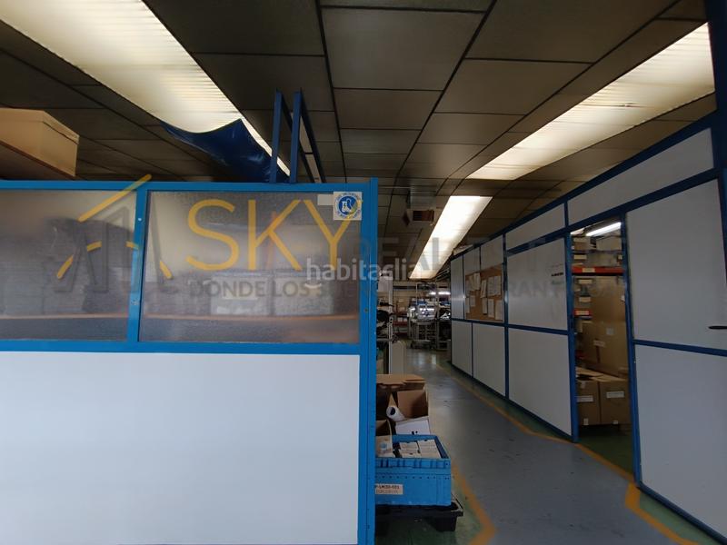 Foto 8a3ff888-5224-4192-a1e0-42f834be3de1. Industrial building with heating in Polígono de las Monjas Torrejón de Ardoz