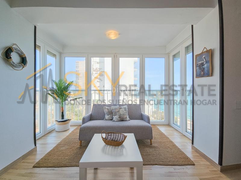 Foto 4a6bef02-6fb7-47c8-a6a5-6983dc4fb0aa. Piso vive el lujo frente al mar con sky real estate y con plaza garaje en Cullera