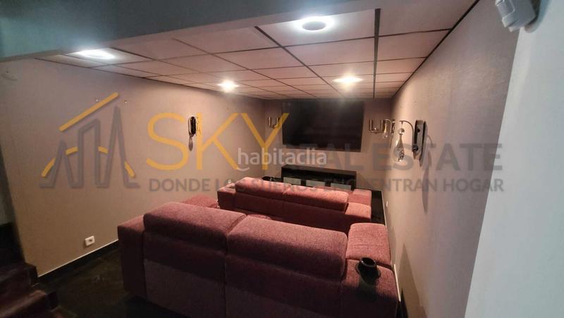 Foto 0ca12668-aed5-436b-a2e3-a243b85401e2. Chalet  de lujo en venta en calle de santa barbara en Rocafort