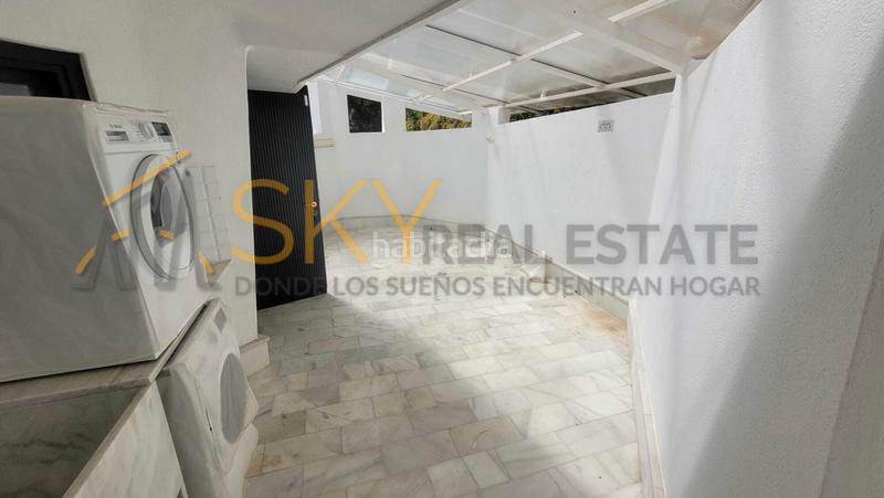 Foto 557138e6-ba13-4f5a-9bab-a0ab53505c3a. Chalet  de lujo en venta en calle de santa barbara en Rocafort