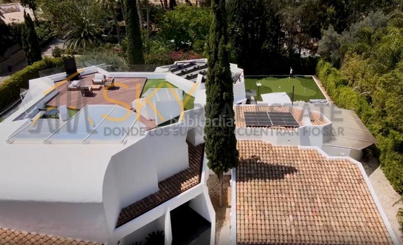 Foto b36046ca-5144-48dd-8aab-619ae77513bc. Chalet  de lujo en venta en calle de santa barbara en Rocafort