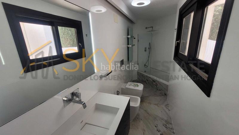 Foto da3fb71b-be0c-49b2-bdcd-f9f6affef5d6. Chalet  de lujo en venta en calle de santa barbara en Rocafort