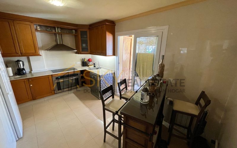 Foto ac0aea21-d8c8-4946-9f8d-fa58fe34ea56. Attique avec parking dans S´Eixample-Can Misses Ibiza