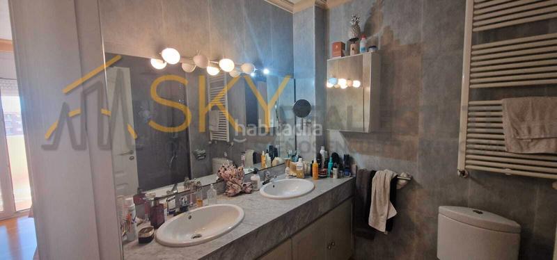 Foto f138ccd0-30b9-40fa-b5af-f67011932861. Attico con parcheggio in S´Eixample-Can Misses Ibiza