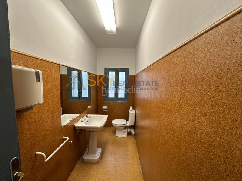 Foto a72457c7-d1f7-450d-934f-c09d9019d0f3. Piso ¡inversores atentos! piso único en huertas-las cortes con 247 m² en Madrid