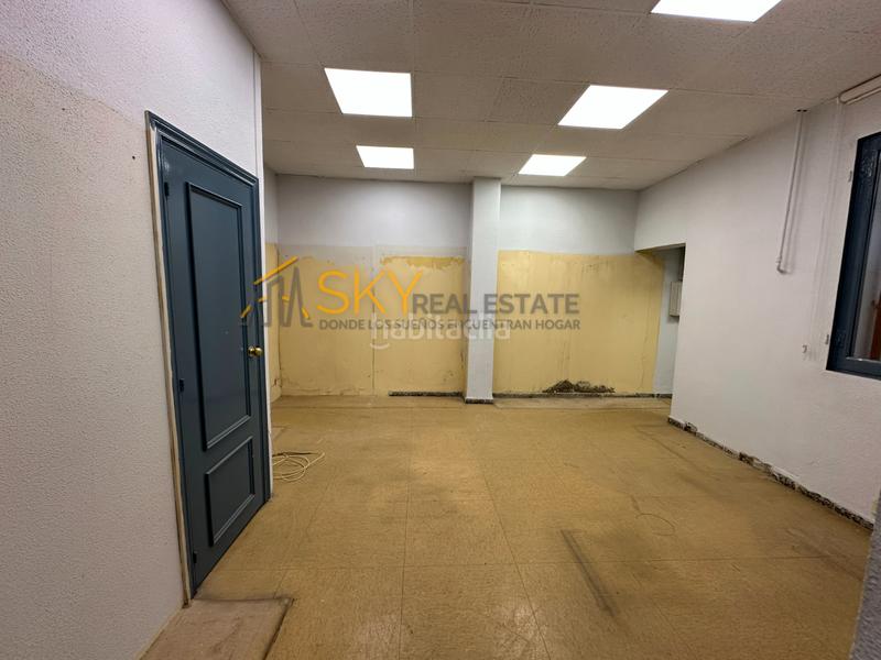 Foto ac18fb2e-9fd7-41f7-93e4-c429a4071527. Piso ¡inversores atentos! piso único en huertas-las cortes con 247 m² en Madrid