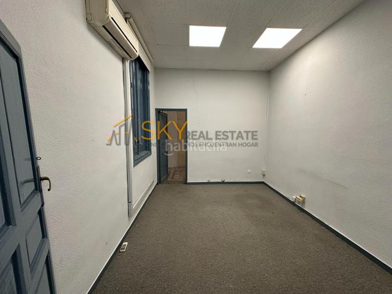 Foto fe84d2e5-853d-442c-907d-835366b89e34. Piso ¡inversores atentos! piso único en huertas-las cortes con 247 m² en Madrid