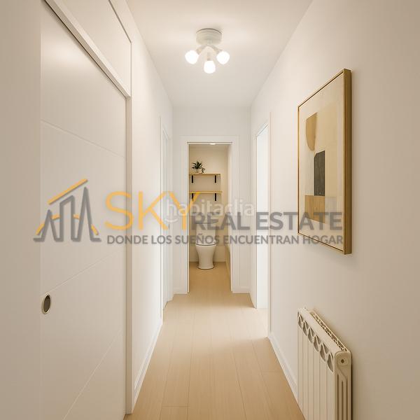 Foto b0fdab19-b697-41f4-baf7-a0d64f542ebf. Piso  recién reformado en av. real madrid, estupenda oportunidad en Valencia
