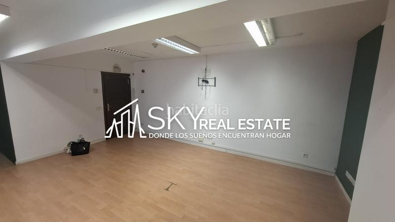 Foto 8f937fbe-851a-4d75-ac39-1d9d446c61c0. Oficina s en venta en calle cataluña, palma en Palma de Mallorca