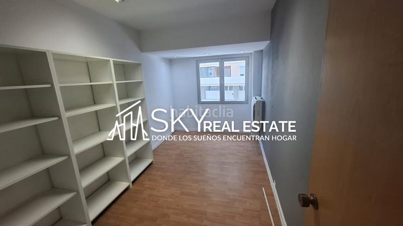 Foto a3fe07ba-0ae0-40a0-aaa6-b64b5110e2eb. Oficina s en venta en calle cataluña, palma en Palma de Mallorca