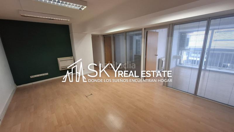 Foto b8da60be-51c3-430f-a714-8220e13cbe84. Oficina s en venta en calle cataluña, palma en Palma de Mallorca
