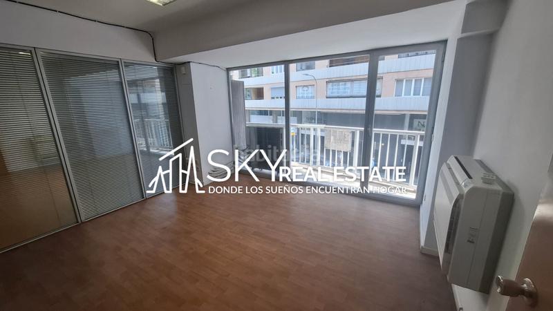 Foto cf922090-7d3c-472c-9ce3-a04064c7c9d5. Oficina s en venta en calle cataluña, palma en Palma de Mallorca