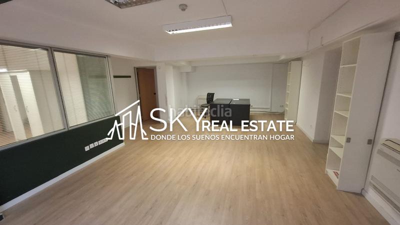 Foto db76df00-0a6a-48a3-9161-4d7cc1011792. Oficina s en venta en calle cataluña, palma en Palma de Mallorca