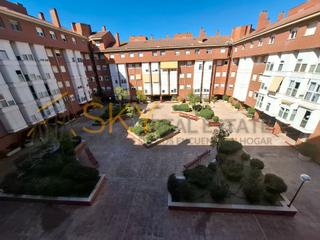 Piso  Calle del mirador de la reina. Piso en mirasierra: luz, confort y exclusividad