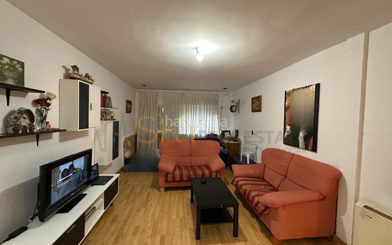 Foto 5ffcdc52-24bf-4d44-9f80-2e68b4ec8270. Piso en calle chávarri 16 en Carabaña