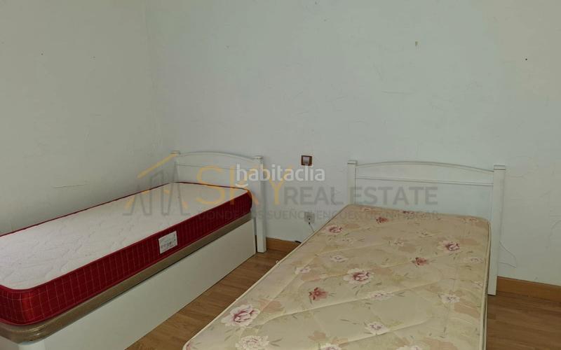 Foto bc2725b3-1083-4e0b-8a20-f54b28161b34. Piso en calle chávarri 16 en Carabaña