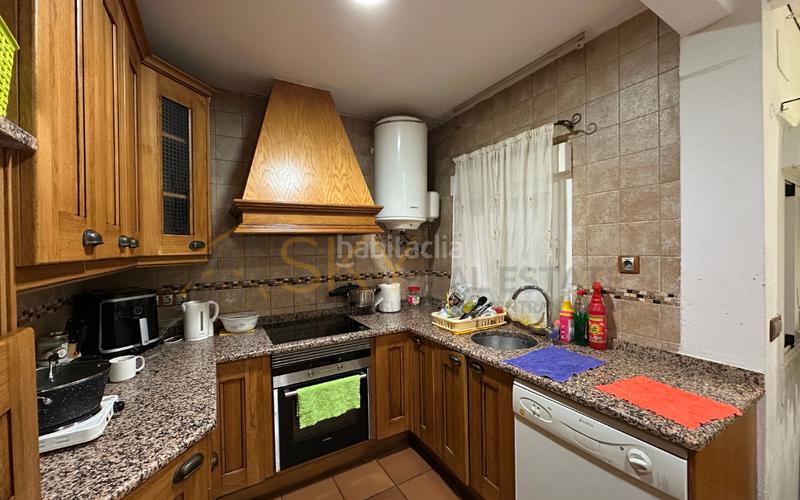 Foto d2da70ce-ffa9-435e-8493-69a70d9792c0. Piso en calle chávarri 16 en Carabaña