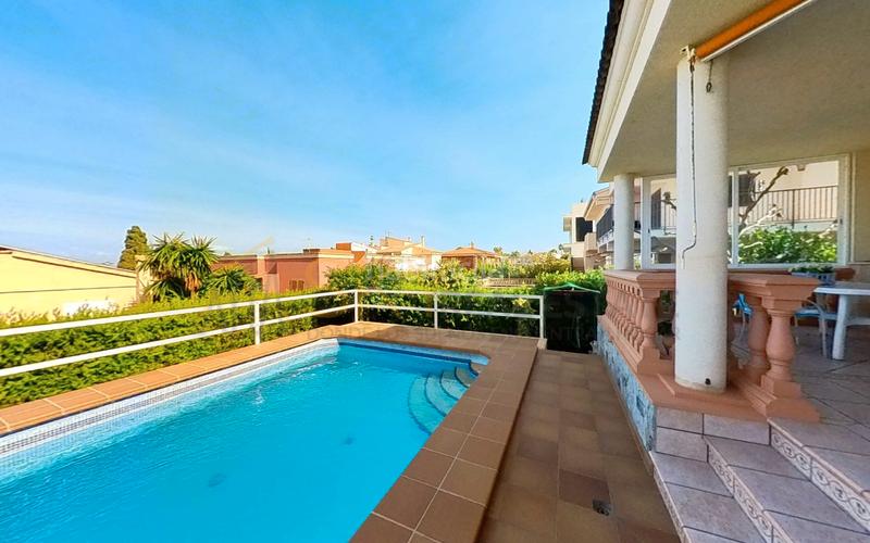 Foto 14bf3359-2728-406c-aebd-d1e4f295d1f8. Chalet with parking pool in Badia Blava-Badia Gran-Tolleric Llucmajor