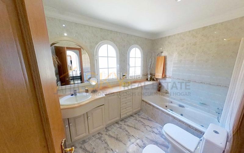 Foto 45edce52-3da7-443d-a88f-e74b061459c4. Chalet with parking pool in Badia Blava-Badia Gran-Tolleric Llucmajor