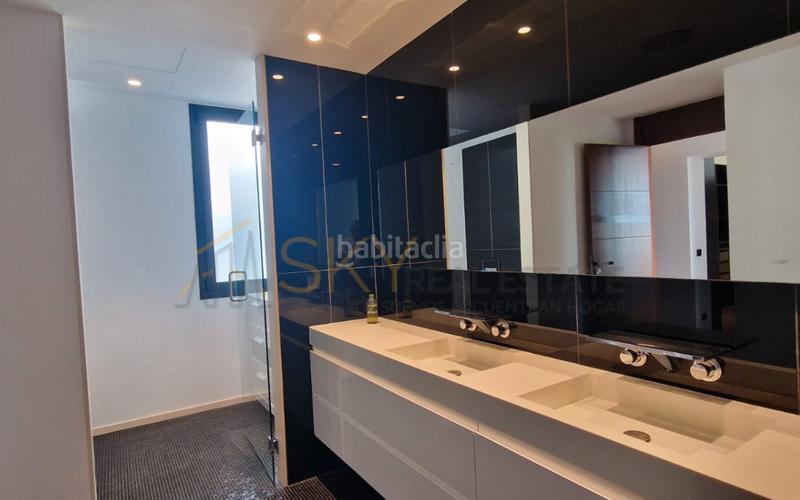 Foto 37700aff-b24c-4efc-ae4c-14b7a1a22de3. Chalet avec parking piscine dans Son Roca Palma de Mallorca