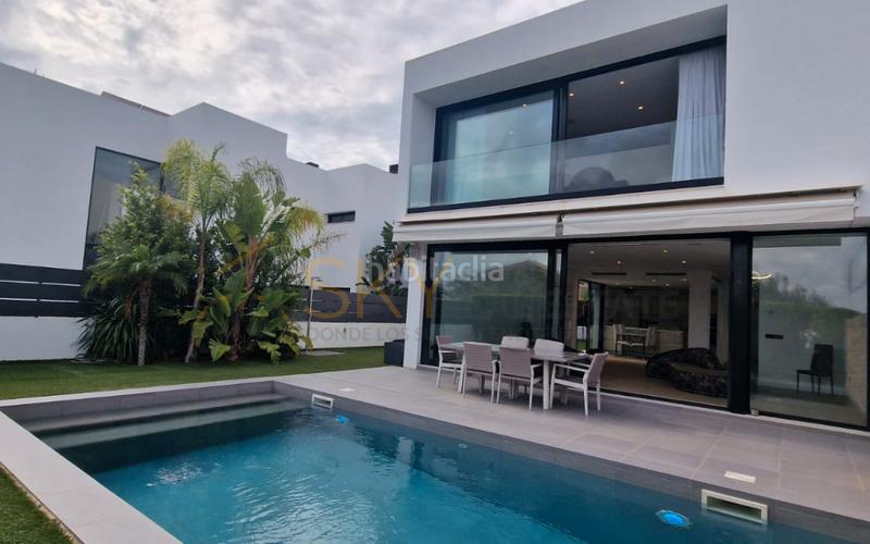 Foto 7514a8b6-bc5e-4635-8e1c-ca8f330b9274. Chalet avec parking piscine dans Son Roca Palma de Mallorca