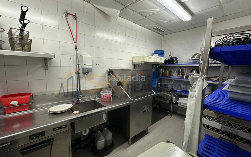 Foto 72dd00ec-18ff-4879-a6dc-8c052a169c0c. Local comercial en avenida del mar mediterráneo 83 local comercial en venta en edificio cristal, en Valdemoro