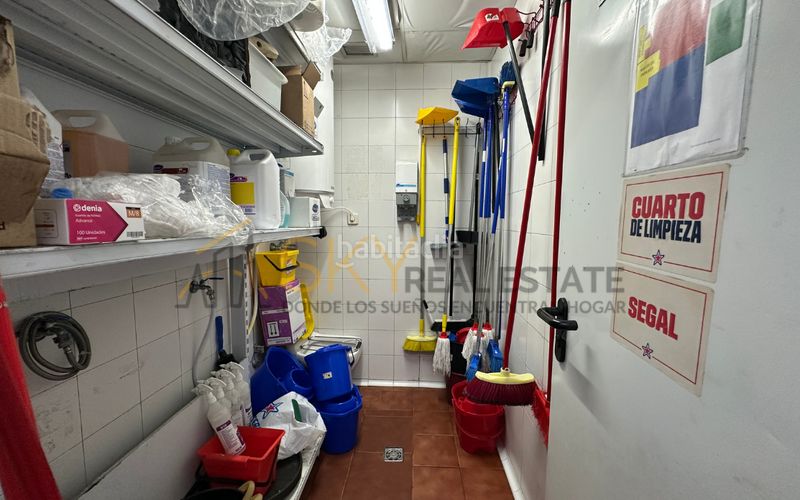 Foto ba35f3f1-84ff-45f8-8869-52975e0a7e61. Local comercial en avenida del mar mediterráneo 83 local comercial en venta en edificio cristal, en Valdemoro
