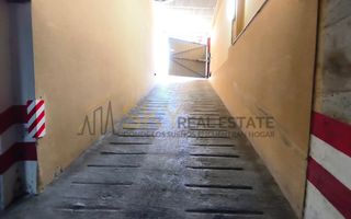 Autoparkplatz  Carrer de la figuera. Plaza de garaje amplia con trastero incluido en la calle figuera